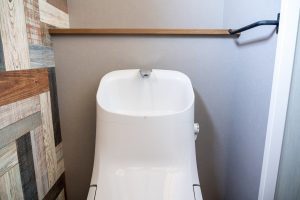 トイレの水漏れ修理は自力で可能か